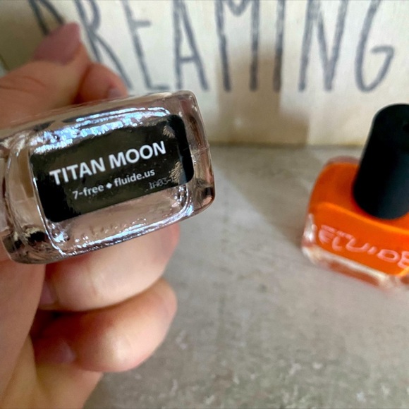 7-Free Polish Duo 2 polishes one of each color. New in box never used - Picture 3 of 8